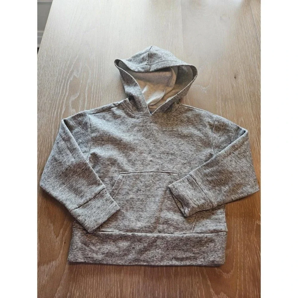 Old‎ navy boys pull over sweater 6-7